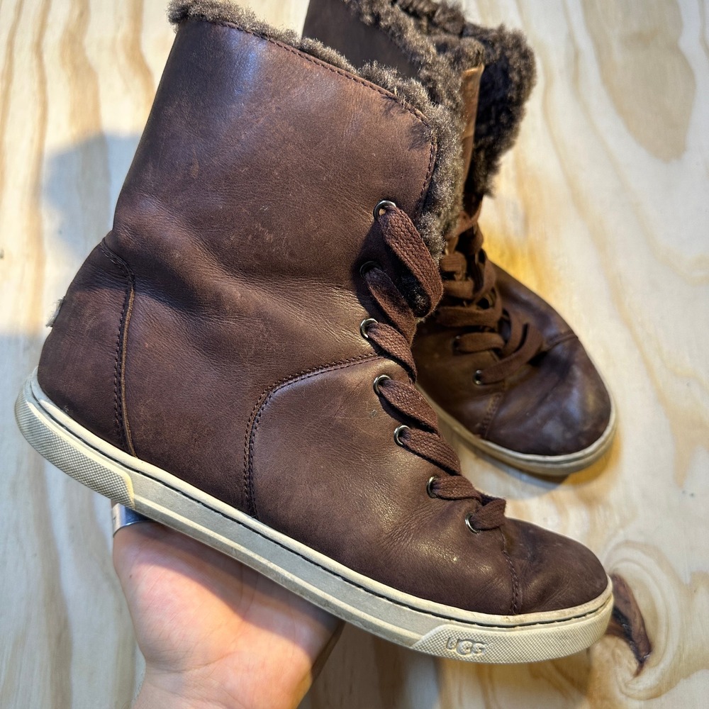 UGG Women 9 Brown Leather High Top Shearling Sneakers